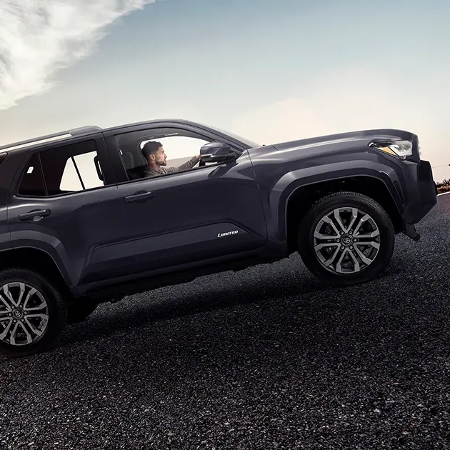 Asistencia de control - Toyota Safety Sense TM 3.0:
Control y Seguridad en todo momento.