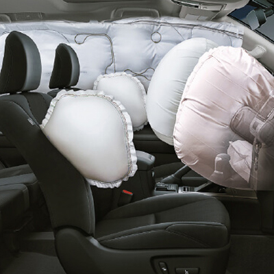 TODOS VIAJAN SEGUROS

Equipados con 08 airbags SRS para tu seguridad y la de todos tus acompañantes.