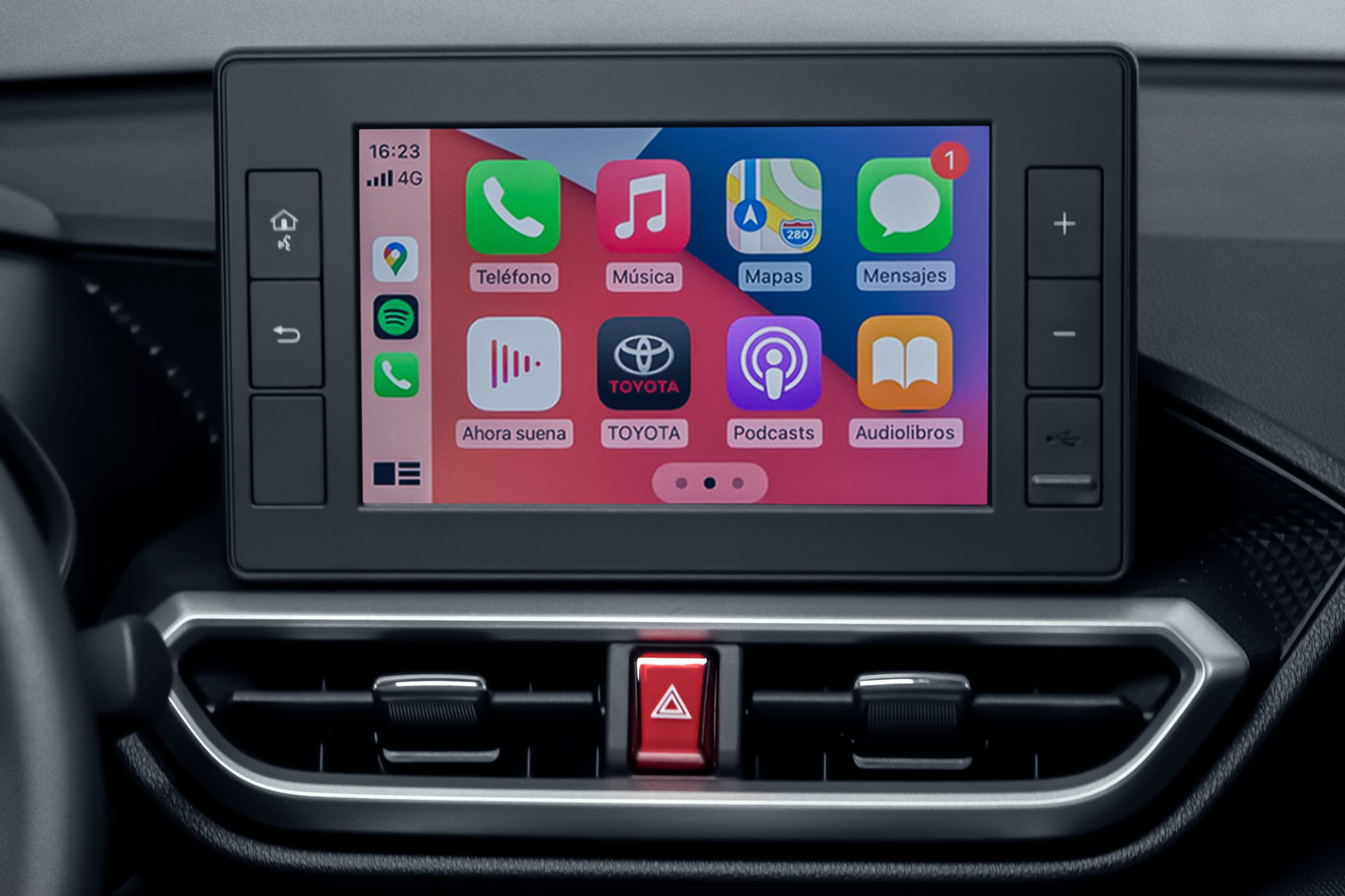 Sistema de audio con Apple Car Play® y Android Auto® y 4 parlantes
Todos tus viajes tendrán un soundtrack distinto, tú solo preocupáte por elegir el mejor playlist.